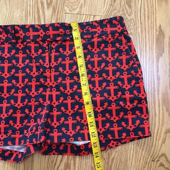 Vineyard vines SZ 8, anchor print shorts in red/blue combo.